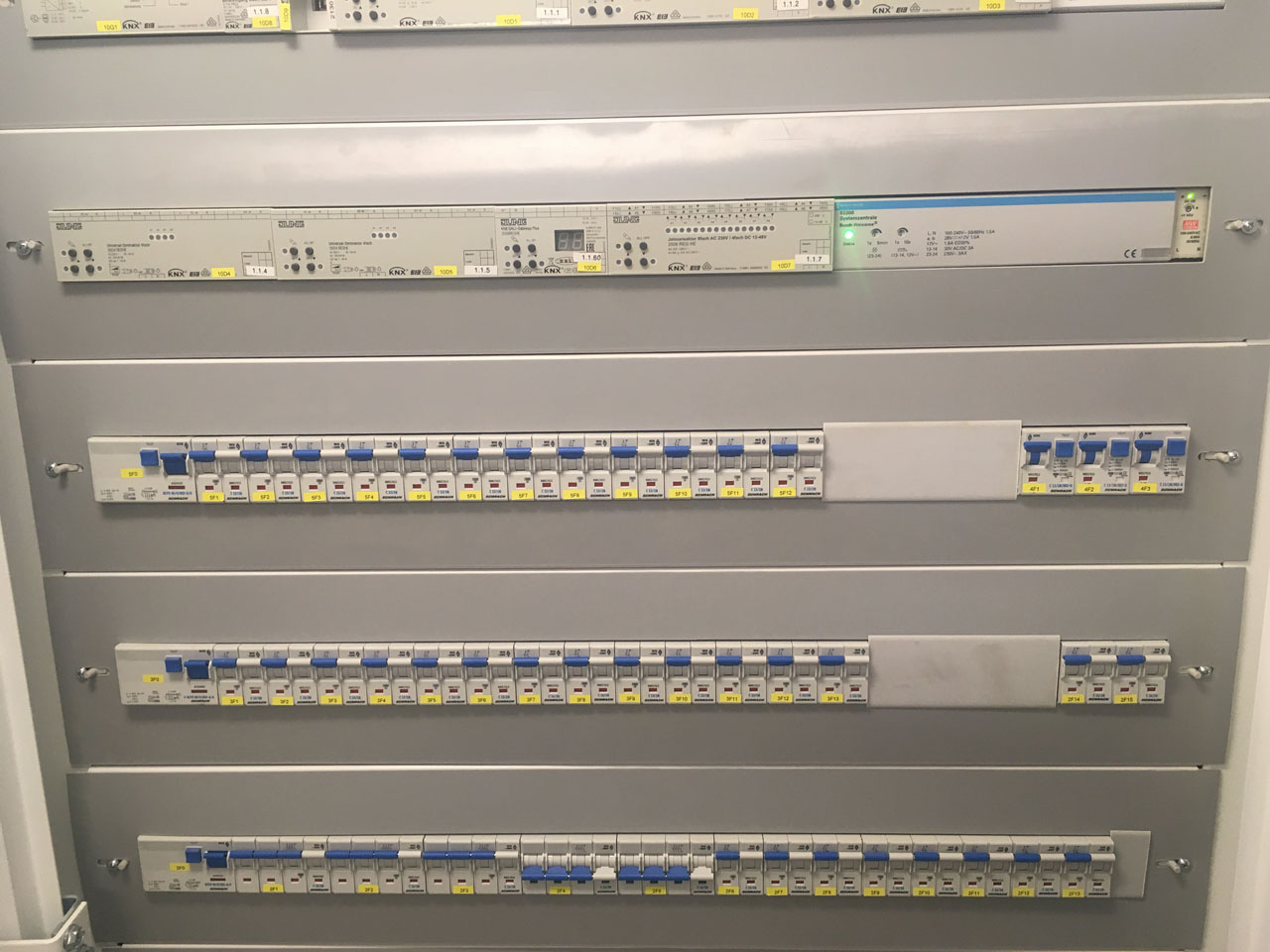 Kontaktdaten und Öffnungszeiten Bauer Elektro GmbH und Co KG